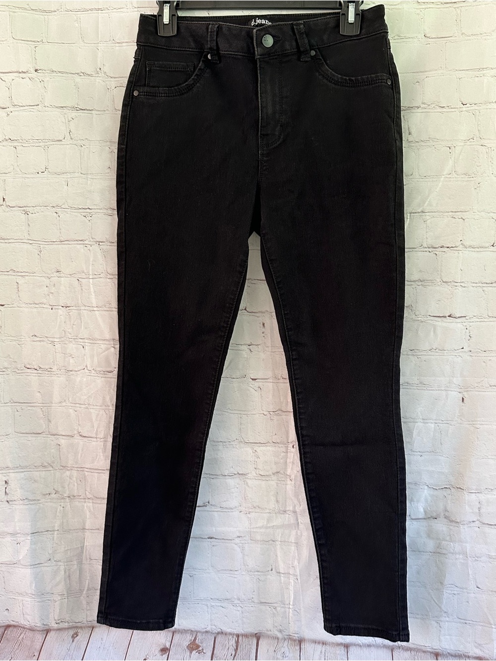 D. Jeans Black High-Rise Stretchy Skinny Jeans size 8